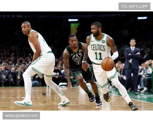 勒布朗挡拆助攻次数提升，拉开与字母哥关键时刻差距